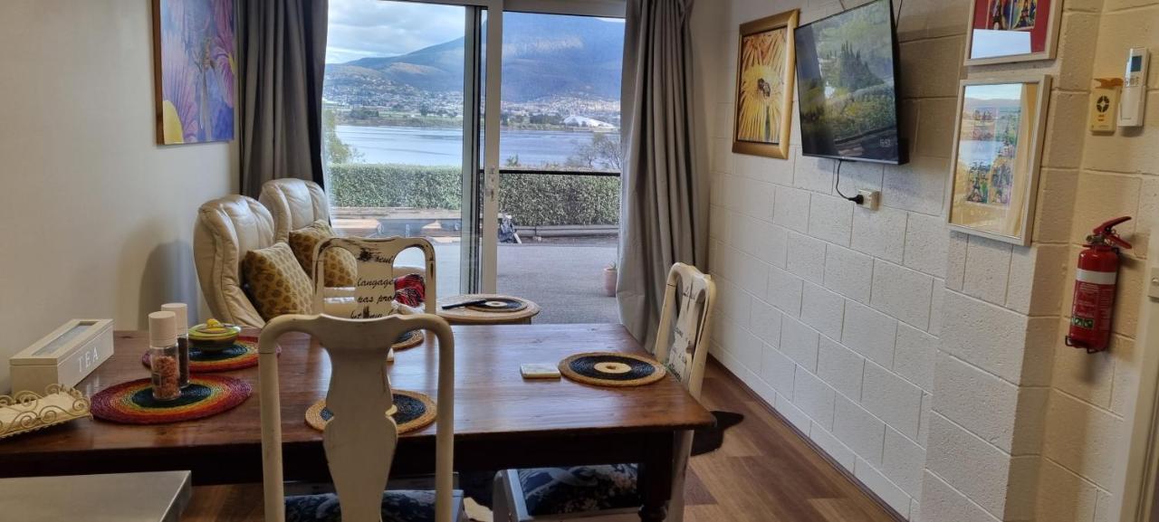 Waterfront Abode - 2 Bedrooms Хоубарт Екстериор снимка
